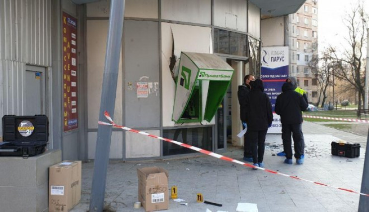 В Харькове взорвали банкомат "Приватбанк…