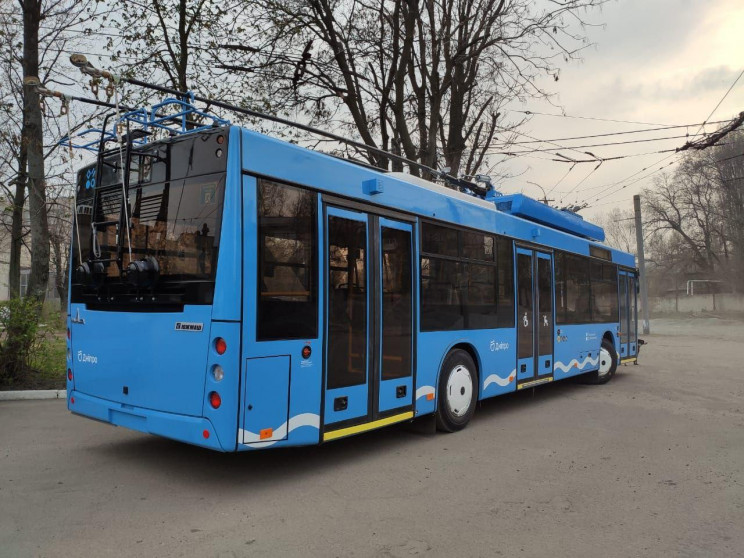 До Дніпра доправили партію "тролейбусів…