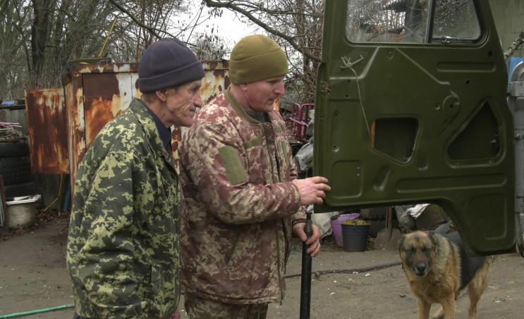 Пересувні лазні й позашляховики: Як запо…