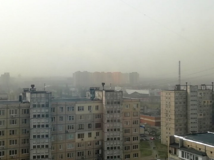 Киев накрыла пыльная буря: Плохая видимо…