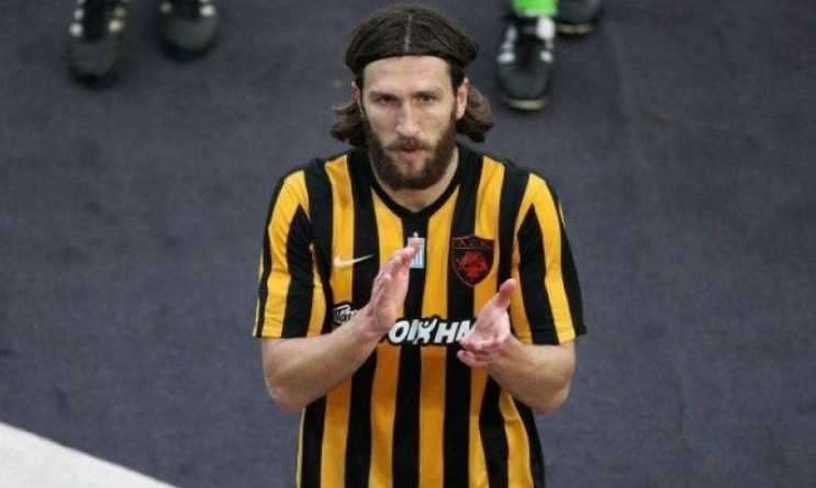 Украинский футболист неожиданно попал в…