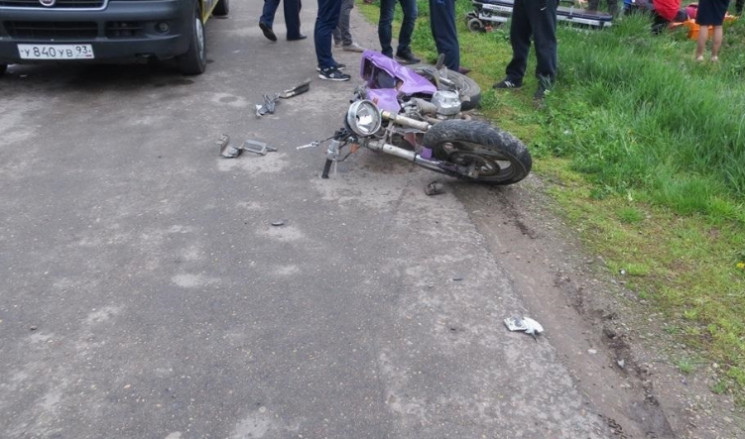 Юний мотоцикліст влаштував аварію на Куб…
