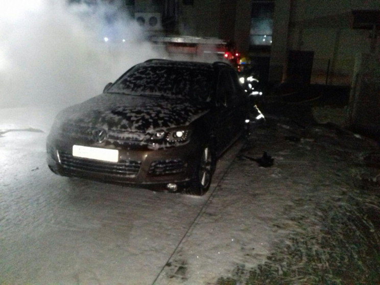 В Мелитополе ночью горел Volkswagen…