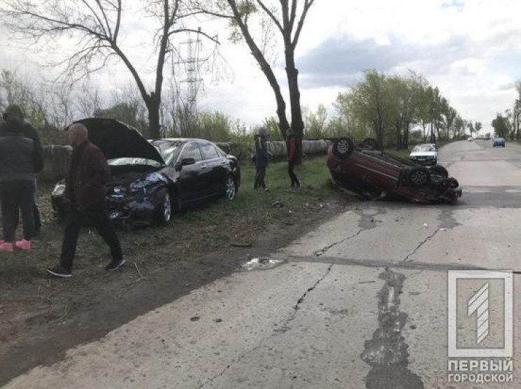 ДТП з чотирма автівками у Кривому Розі:…