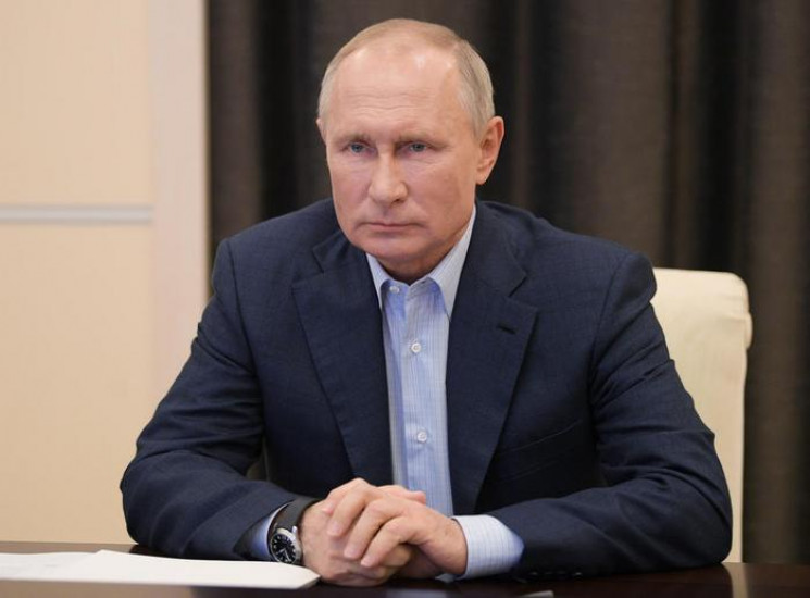 Из-за указа Путина более 10 тыс. крымчан…