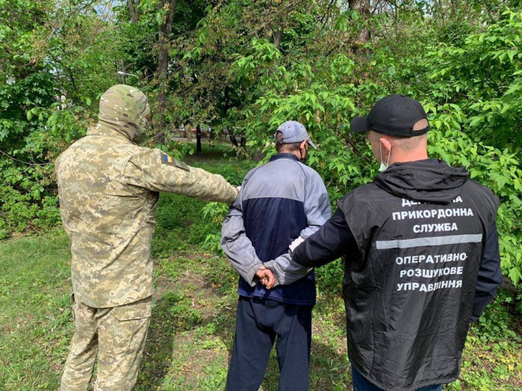 На Донетчине пограничники задержали бывш…