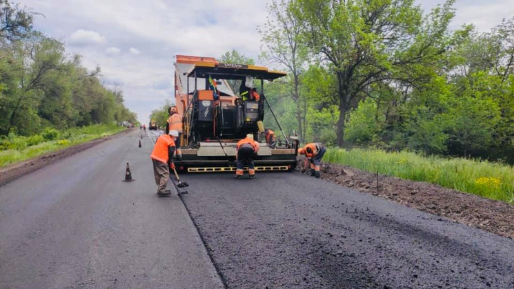 Як на Дніпропетровщині ремонтують Нікопо…