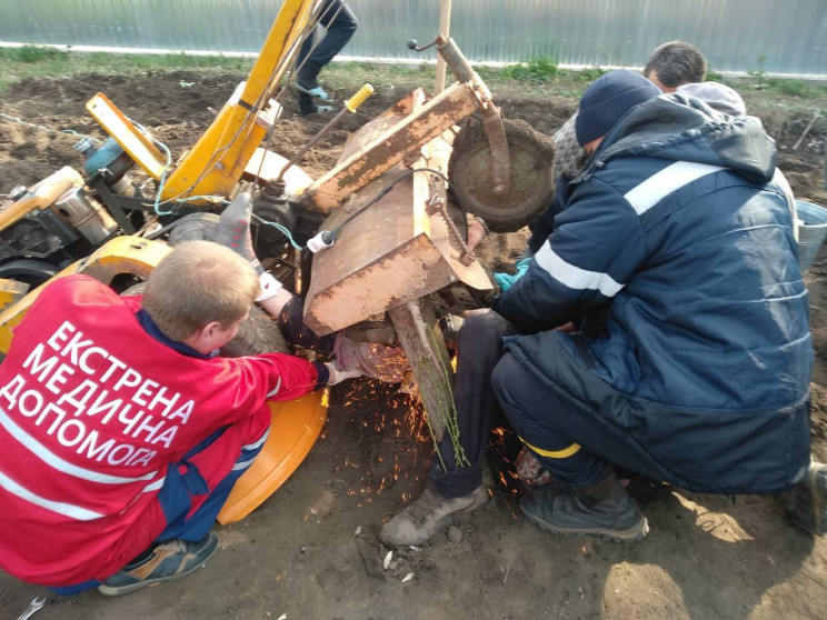 На Хмельниччині чоловіка травмував мотоб…