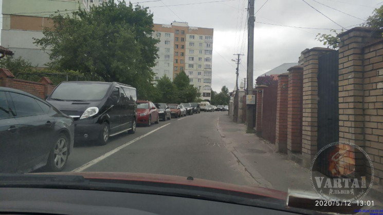 На Чигиринській зупинився рух транспорту…