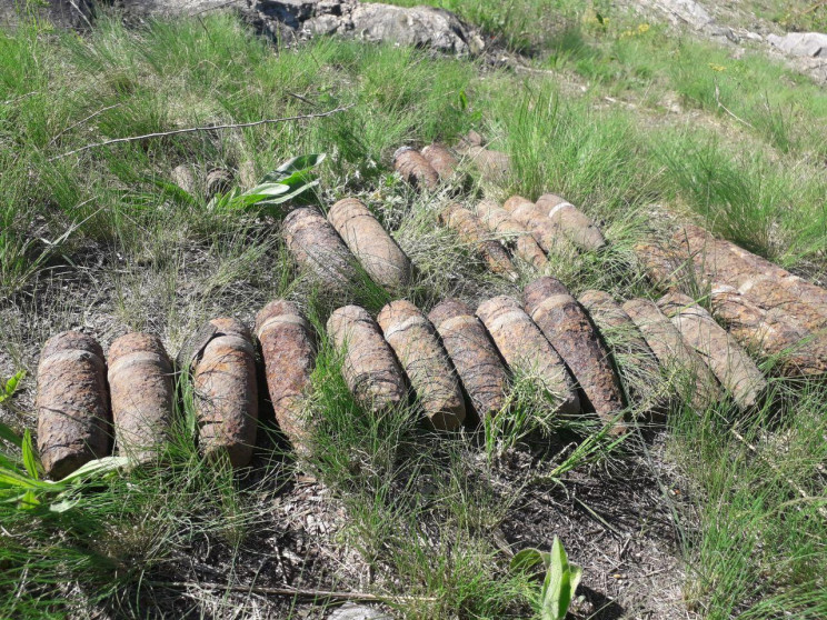 На Кіровоградщині знищили 105 боєприпасі…