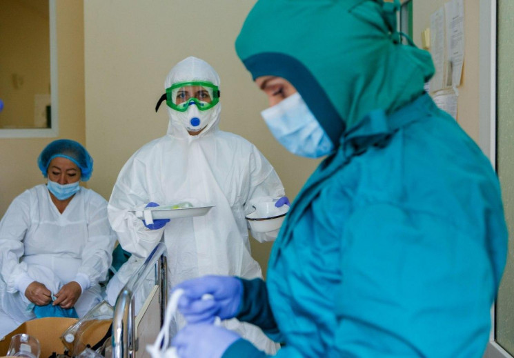 В Украине COVID-19 диагностировали уже…