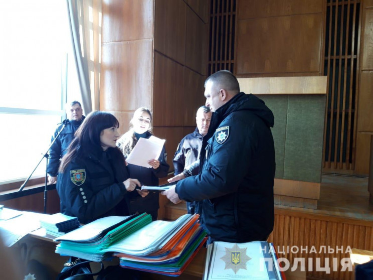 Всі виборчі дільниці на Одещині поліція…