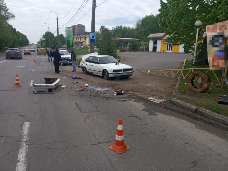 У Хмельницькому п'яний водій BMW врізавс…