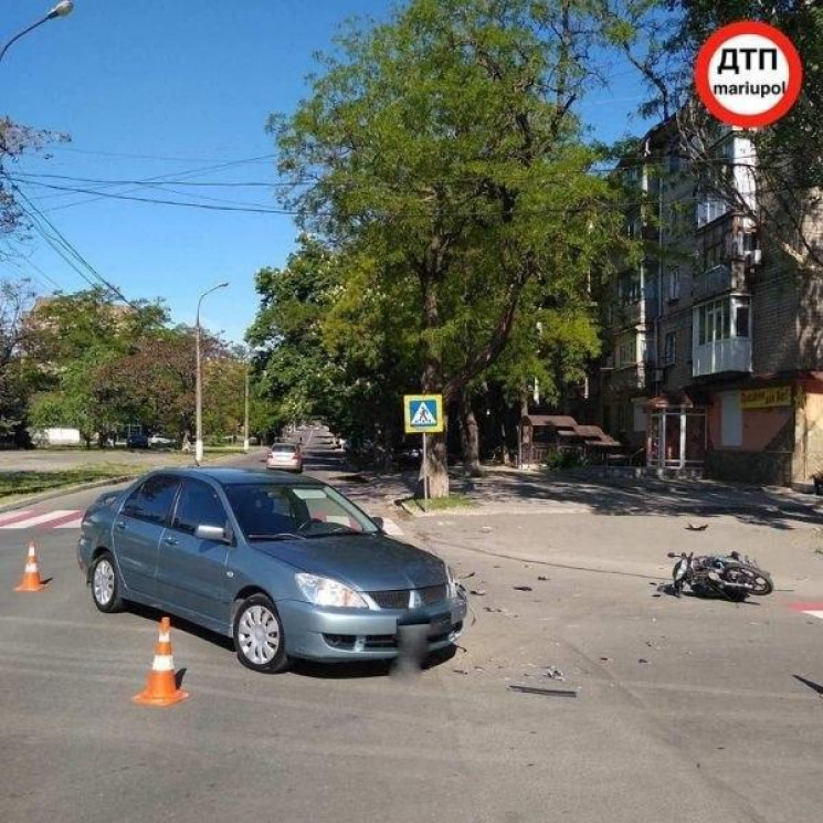 В Маріуполі легковик збив 79-річного вод…