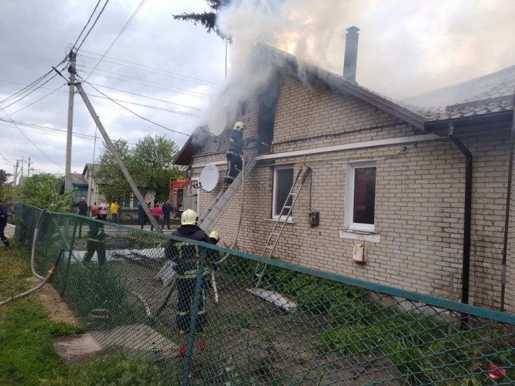 У Рожищі горів багатоквартирний будинок…
