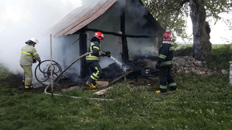 У Дубенському районі загасили пожежу (ФО…