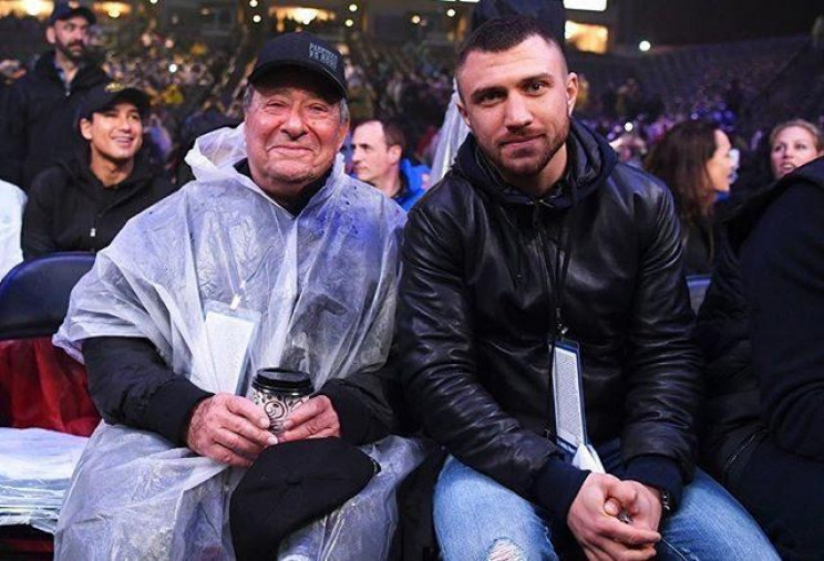 Боксер Ломаченко сенсаційно поїде до Мос…