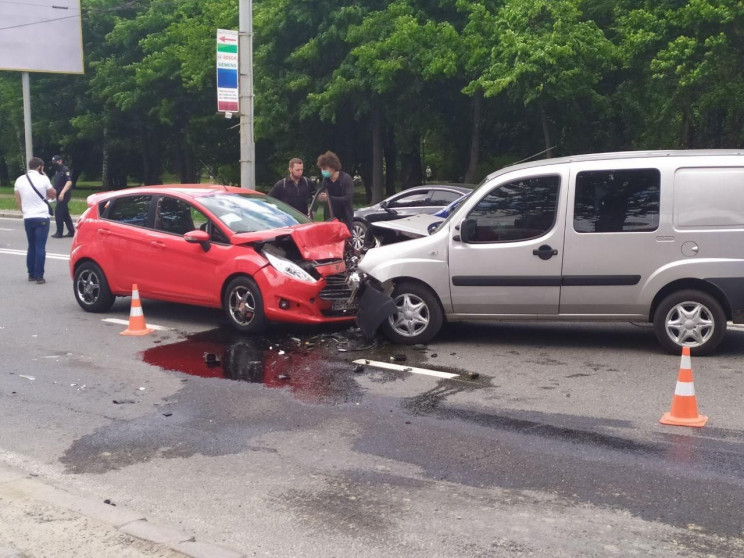 У Львові в ДТП потрапила сім’я з двома д…