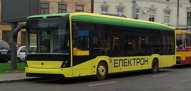 Один із львівських автобусів курсує за з…