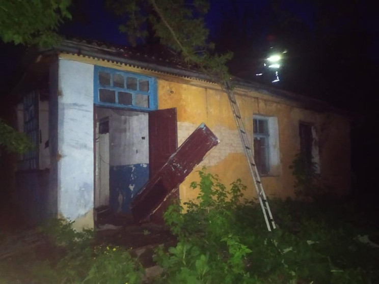 У Корецькому районі горів будинок (ФОТО)…