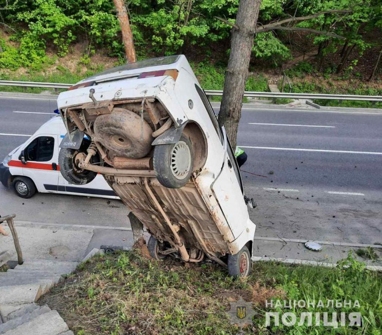 На Вінниччині п'яний молодик на автівці…