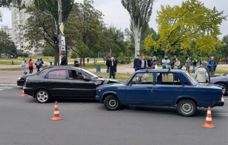 У Запоріжжі п'яний водій виїхав на зустр…