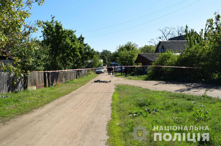 У Гайсинському районі чоловік пляшкою уб…