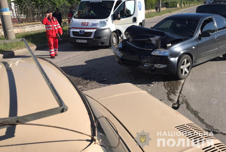 На Запоріжжі сталася потрійна ДТП, є заг…