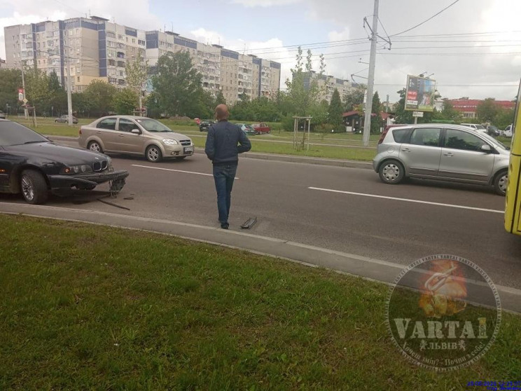 На Сихові сталася ДТП за участі великого…