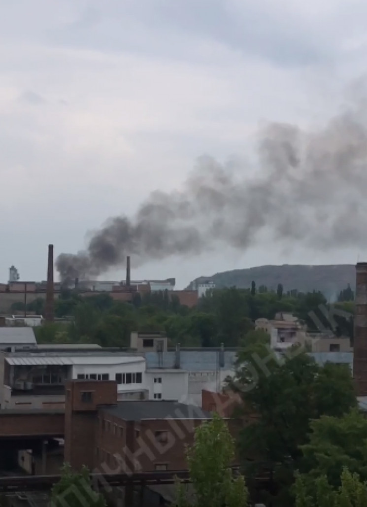 У Донецьку зайнялася пожежа в районі м'я…