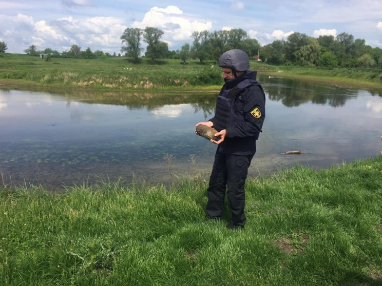 Як на Млинівщині знищили вибухівку біля…