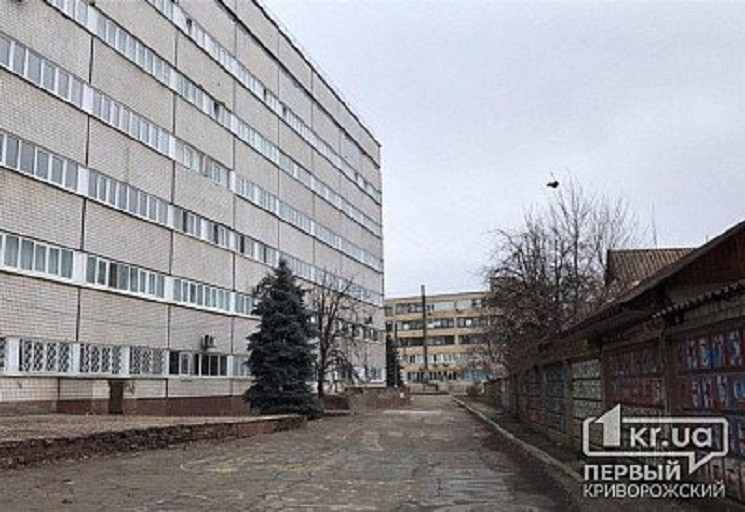 На Дніпропетровщині жінка випала з вікна…