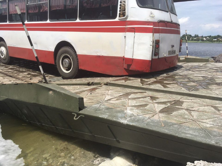 На Днепропетровщине "сломалась" понтонна…