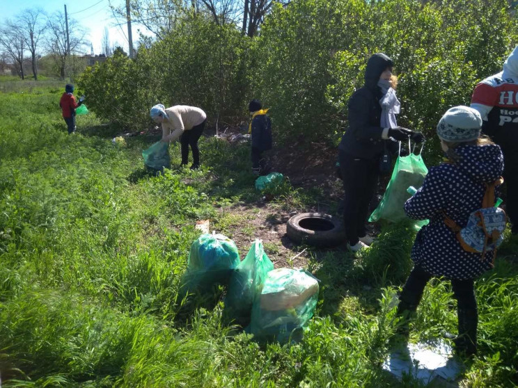 В Мелитополе активисты вышли на масштабн…