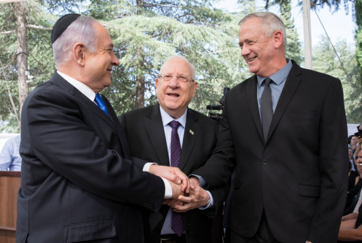 Нетаньяху и Ганц в одном кресле. Каких с…