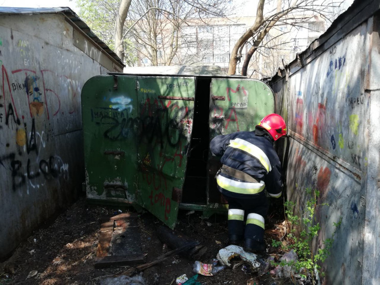 У Калинівці підпалили два гаражі…