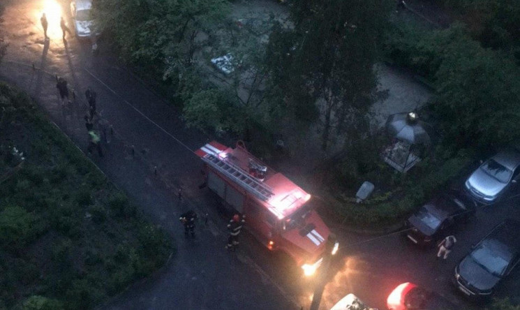 У Львові виникла пожежа у будинку (ФОТО)…