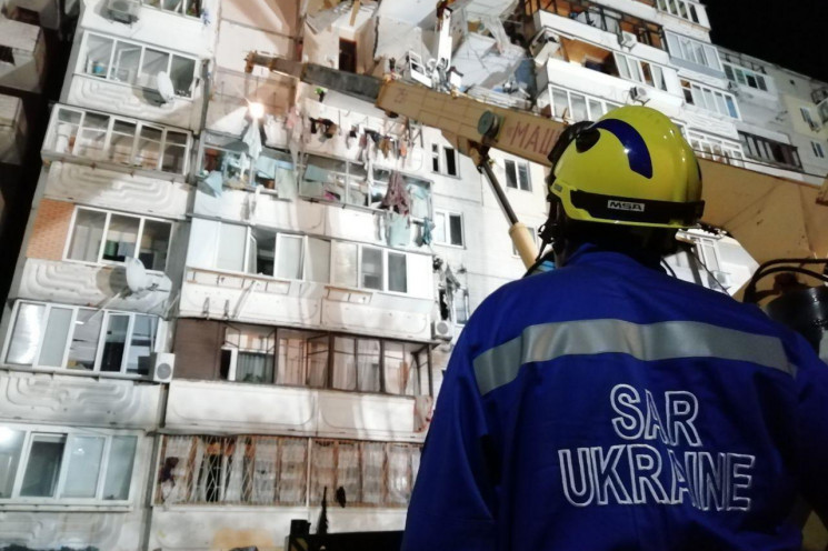 Взрыв многоэтажки в Киеве: Пострадавших…
