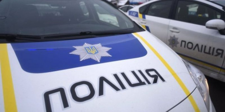 В Харькове полиция искала взрывчатку в д…