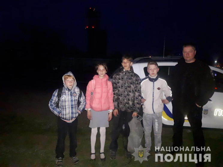 На Одещині знайшли чотирьох школярів, що…