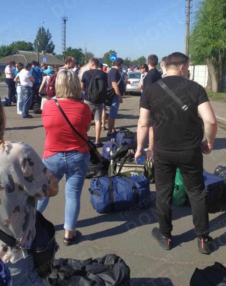Ситуация на блокпосту боевиков в Еленовк…