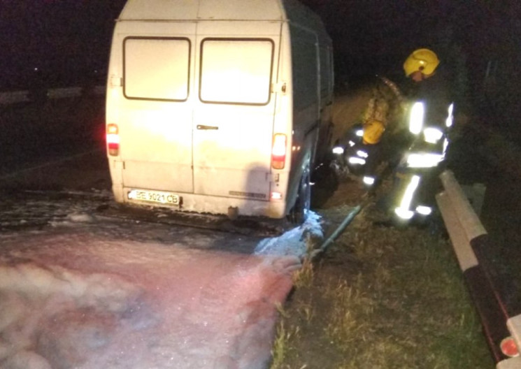 На херсонській трасі вночі спалахнув мік…