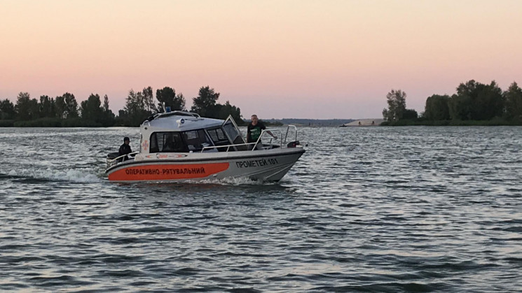 На Черкащині потонула одна людина, ще дв…