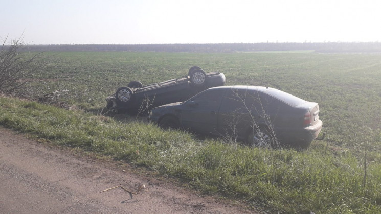 На Кропивниччині автівка злетіла з дорог…