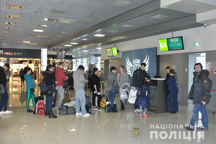 У Тернополі судять торгівців людьми. Дів…
