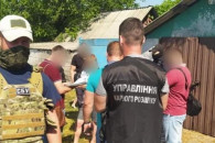 На Луганщине двое парней пытались продат…