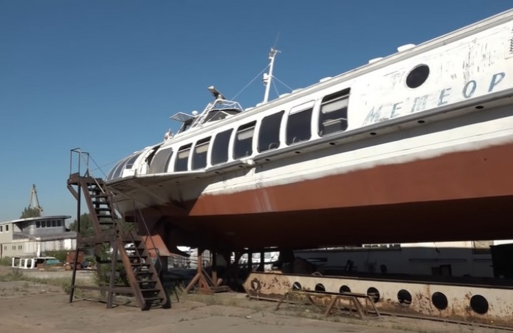 Крылатая лодка: В Запорожье "речной волк…