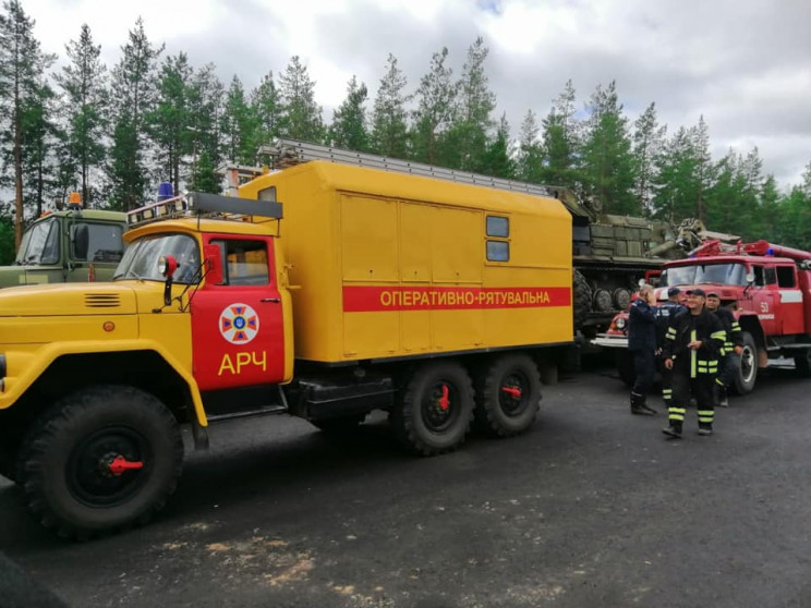 На Луганщині й досі горять два осередки…