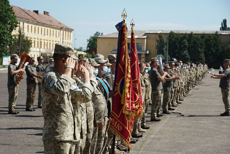 В Ужгороді зустріли бійців 128-ї окремої…