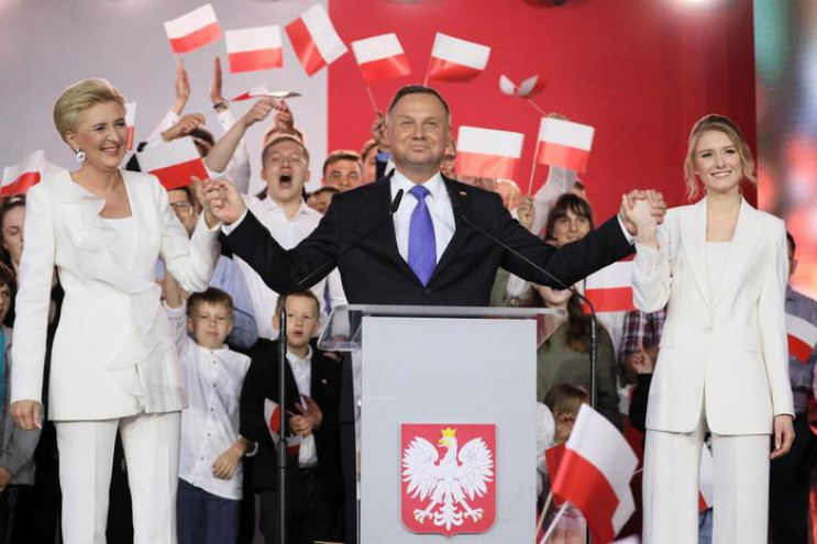 Второй срок для Дуды: Как выборы в Польш…